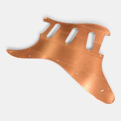 Blindage cuivre au dos du pickguard type ST sur mesure