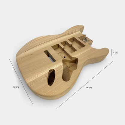 A solid ash wood electric Strat guitar body shell with cutouts, shown on a light gray background with dimension lines indicating 32 cm height, 46 cm width, and 4 cm neck depth.