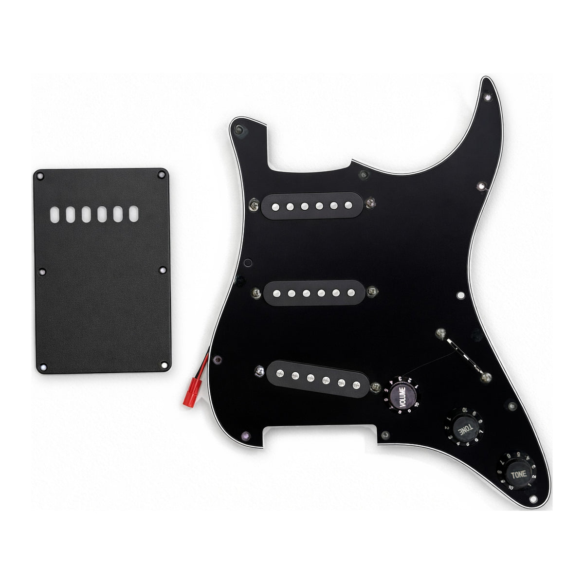 Pickguard type ST précâblé noir uni avec un capot de trémolo noir