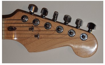 installare string tree sulla chitarra Fender
